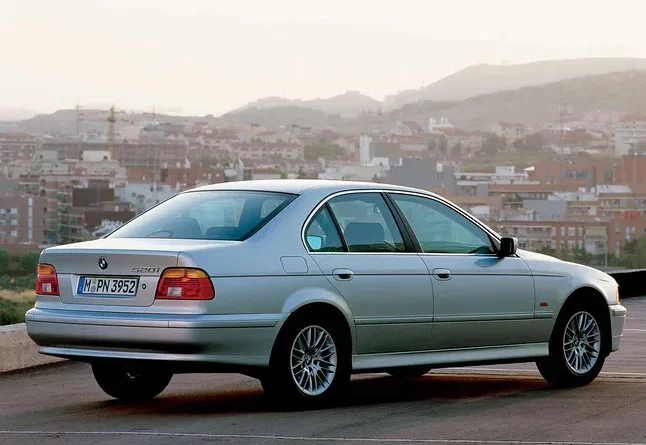 BMW 5 E39 (1996-2003) - Belegung Sicherungskasten und Relais