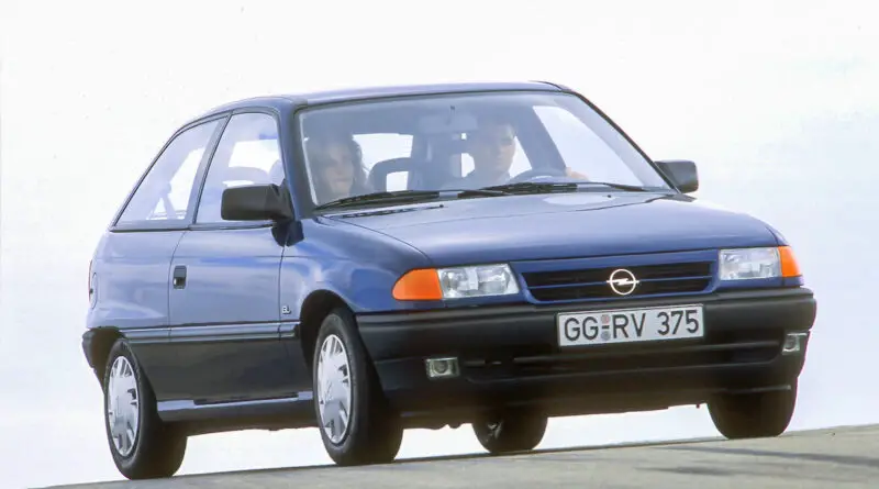Opel Astra F (1991-2002) - Belegung Sicherungskasten und Relais