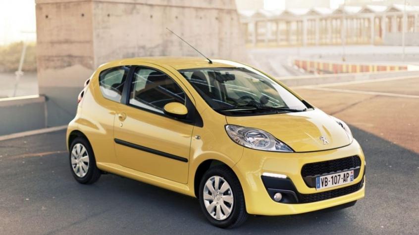 Peugeot 107 (2012-2014) - Belegung Sicherungskasten und Relais