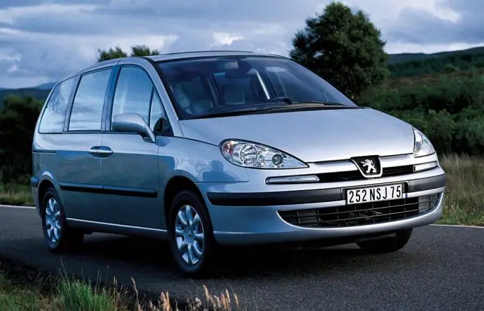 Peugeot 807 (2005) - Belegung Sicherungskasten und Relais
