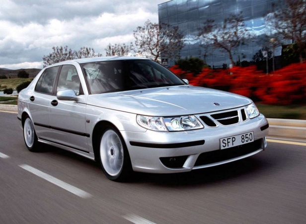 Saab 9-5 (2005) - Belegung Sicherungskasten und Relais
