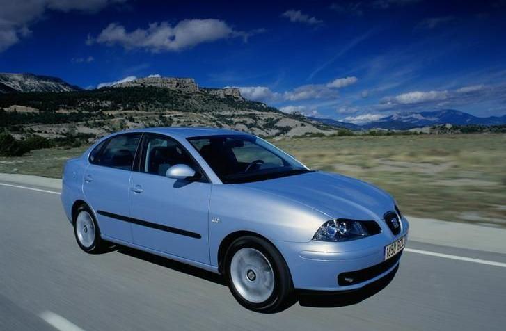 Seat Cordoba III (2003-2005) - Belegung Sicherungskasten und Relais